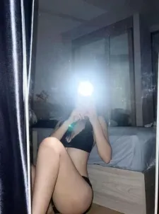 Фото проститутки Азалия с подругой  1